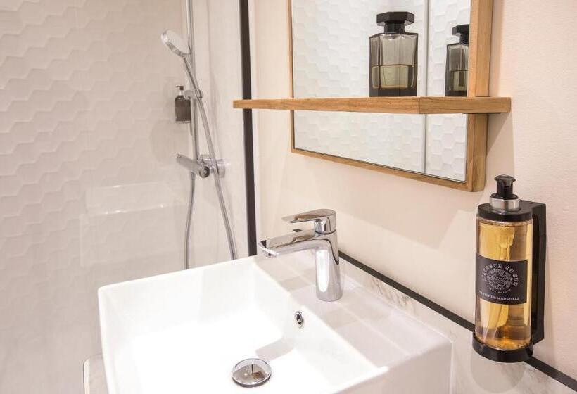 家庭间, Hôtel Life Marseille Vp   Vieux Port