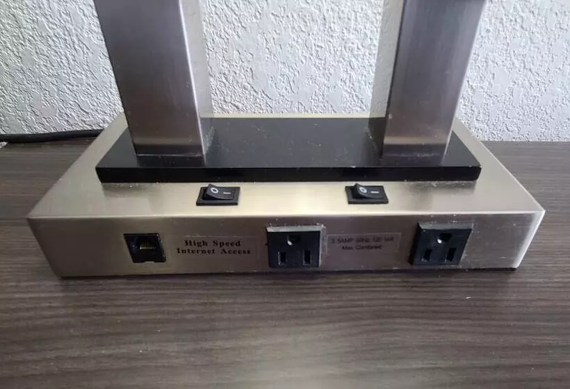 スイート, Red Roof Inn & Suites Duncan