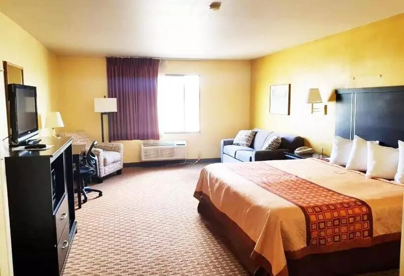 キングサイズベッドのスイートルーム, Rodeway Inn & Suites