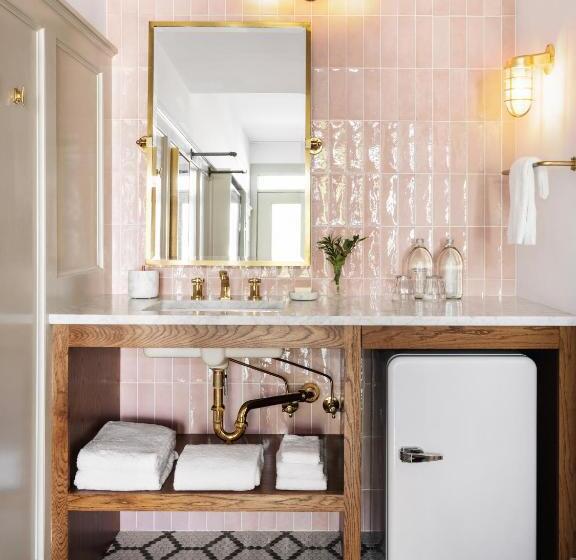 スタンダードルーム, Arrive Wilmington