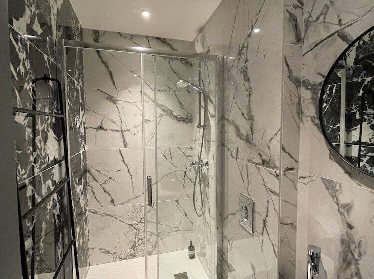 חדר סופריור לשלושה, Urban Jungle Hôtel Orleans