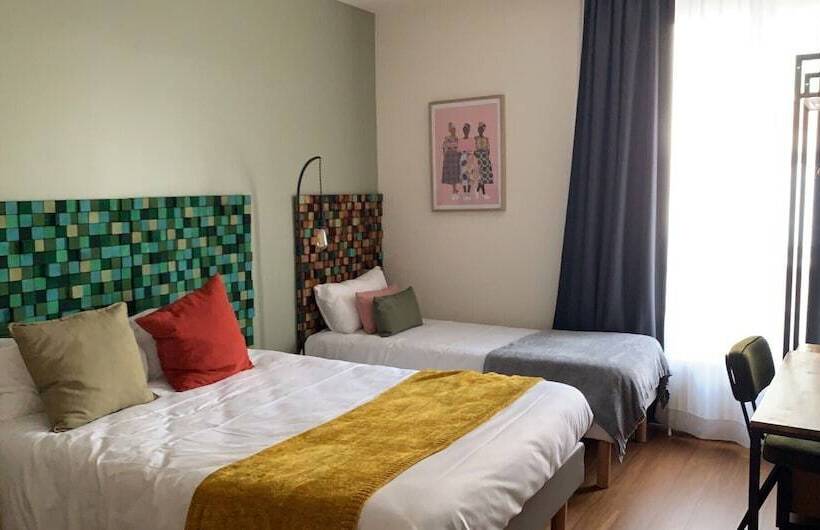 חדר סופריור לשלושה, Urban Jungle Hôtel Orleans