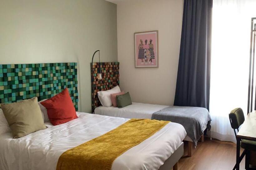 חדר סופריור לשלושה, Urban Jungle Hôtel Orleans