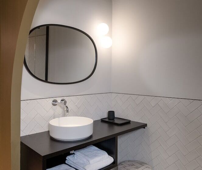 סוויטת ג'וניור, Mihotel Tour Rose