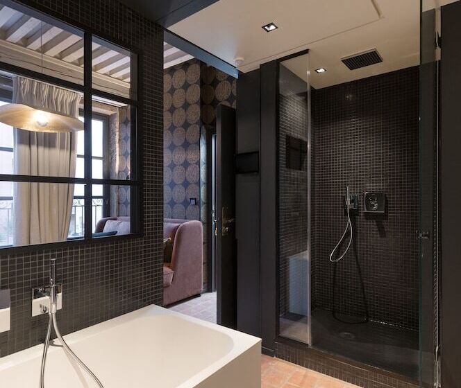 סוויטה אקזקיוטיב, Mihotel Tour Rose