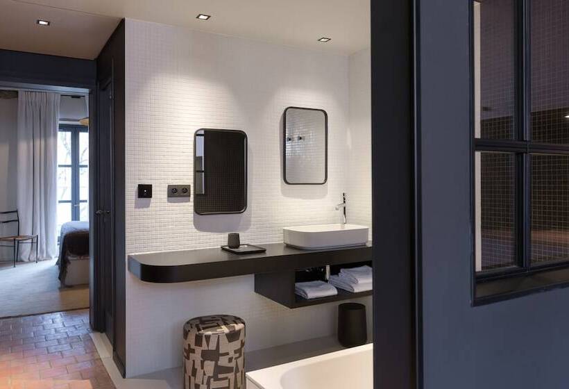 סוויטה אקזקיוטיב, Mihotel Tour Rose