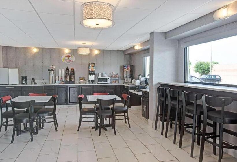 스탠다드 룸 더블 침대 2개, Super 8 By Wyndham Shelby