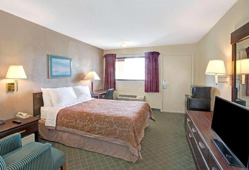 장애인을 위한 더블 침대 스탠다드 룸, Super 8 By Wyndham Shelby