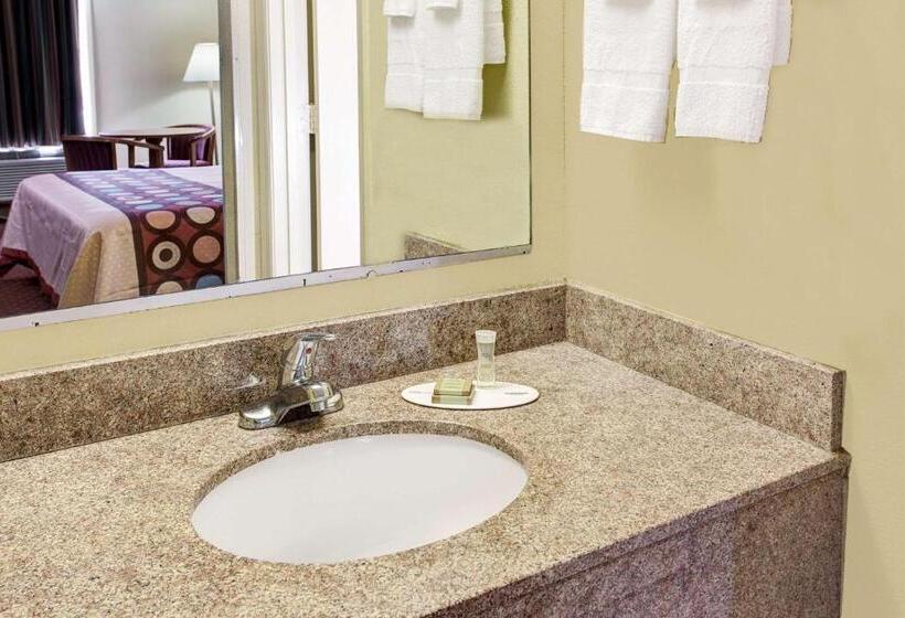 Стандартный Номер Кровать Кинг, Super 8 By Wyndham Walterboro