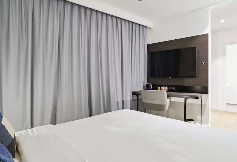 エクゼクティブルーム, Novotel Paris Charentonlepont