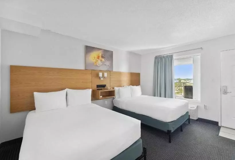 オーシャンビュースイート, Beachcomber Beachfront Hotel, A By The Sea Resort