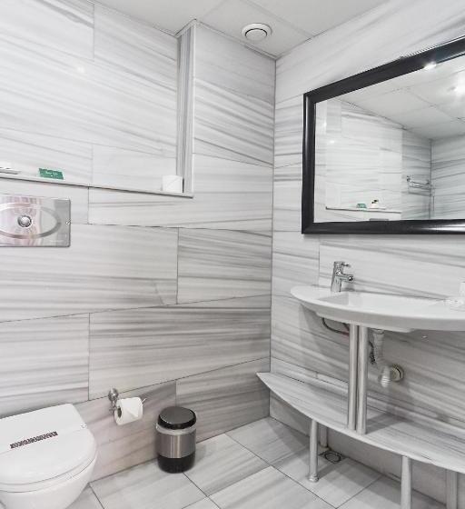 اتاق لوکس سه تخته, Celal Sultan Hotel Special Class