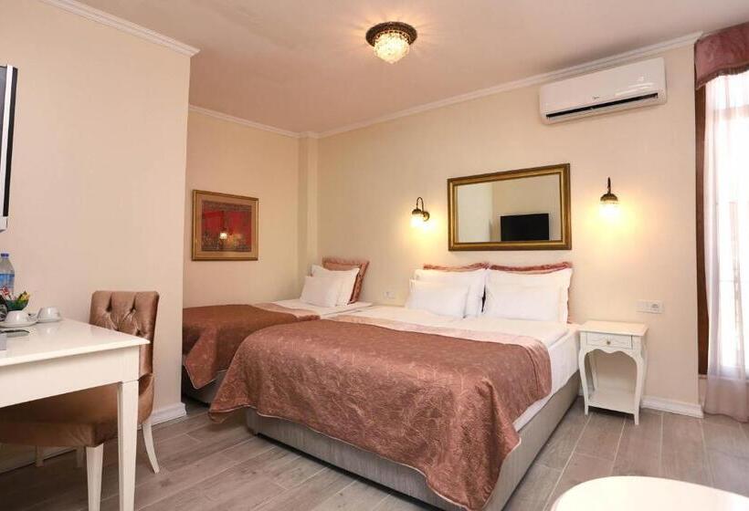 اتاق لوکس سه تخته, Celal Sultan Hotel Special Class