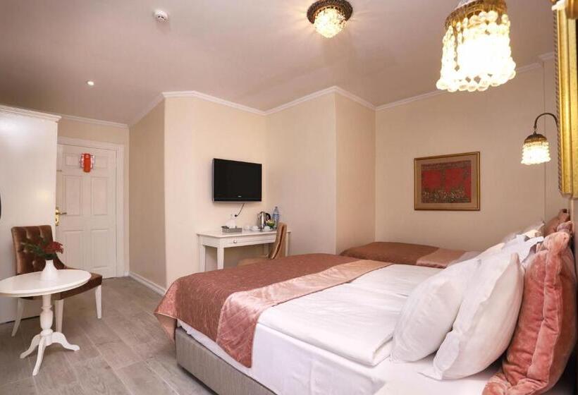 اتاق لوکس سه تخته, Celal Sultan Hotel Special Class