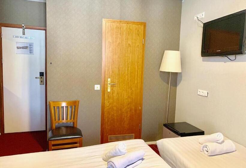 חדר סטנדרט עם מרפסת, Di Ann Amsterdam City Centre