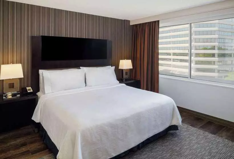 سوییت, Embassy Suites By Hilton Washington Dc Chevy Chase Pavilion