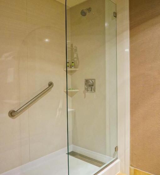 جناح سرير كينج, Executive Inn & Suites Oakland