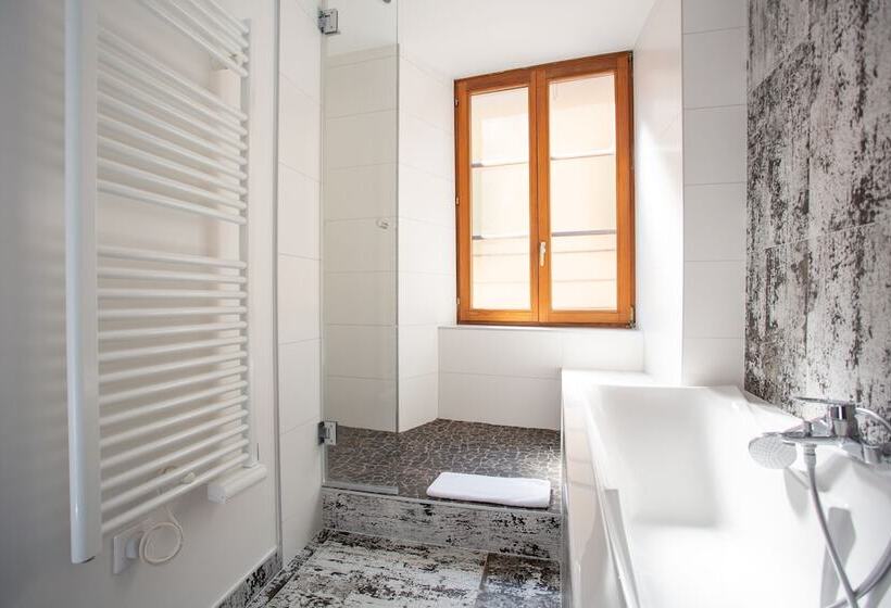 Номер Deluxe, Hôtel Le Rapp