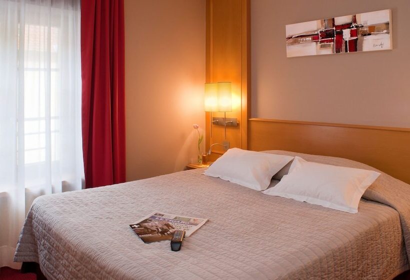 Номер Стандарт, Hôtel Le Rapp