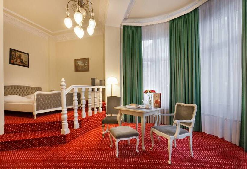 اتاق استاندارد, Kurfuerstendamm Berlin