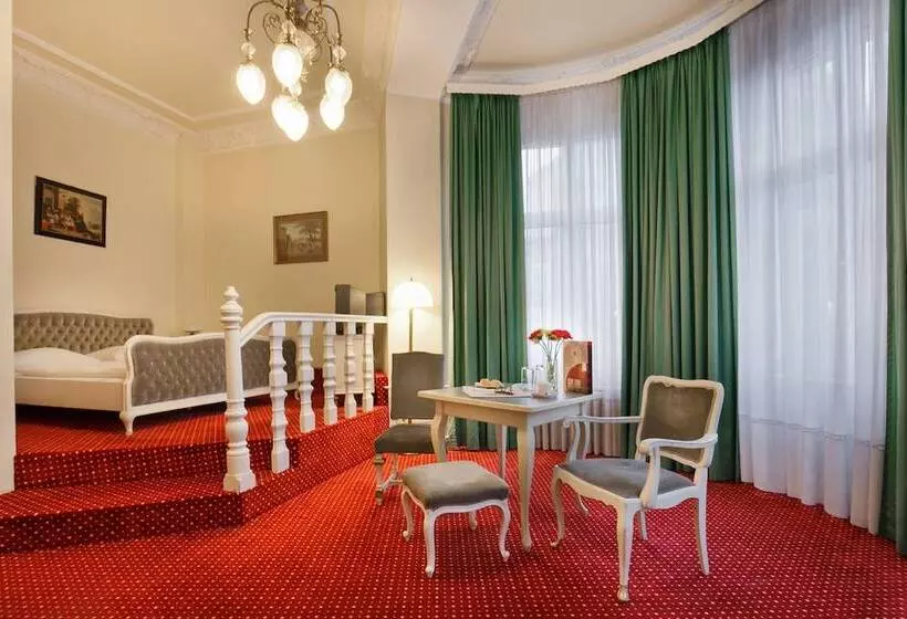 اتاق استاندارد, Kurfuerstendamm Berlin