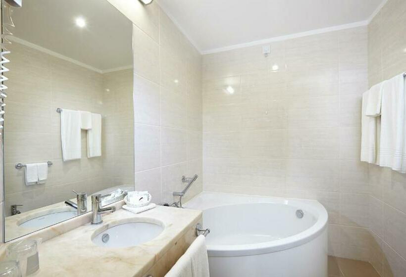 سوییت سوپریور, Madeira