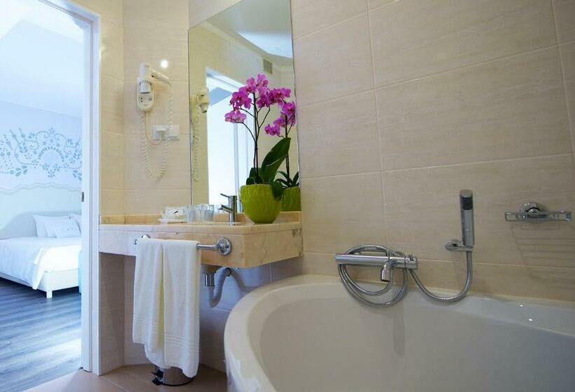 سوییت سوپریور, Madeira