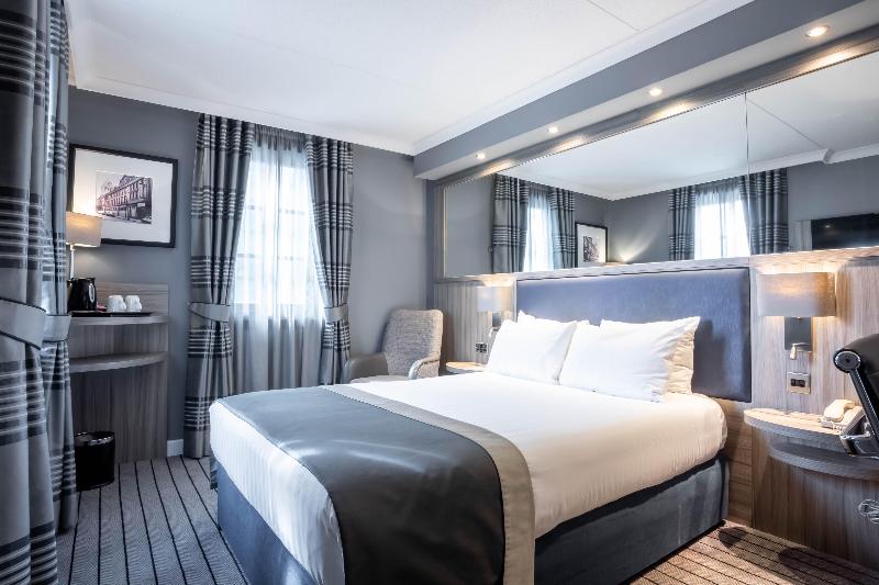 اتاق سوپریور, Madeira