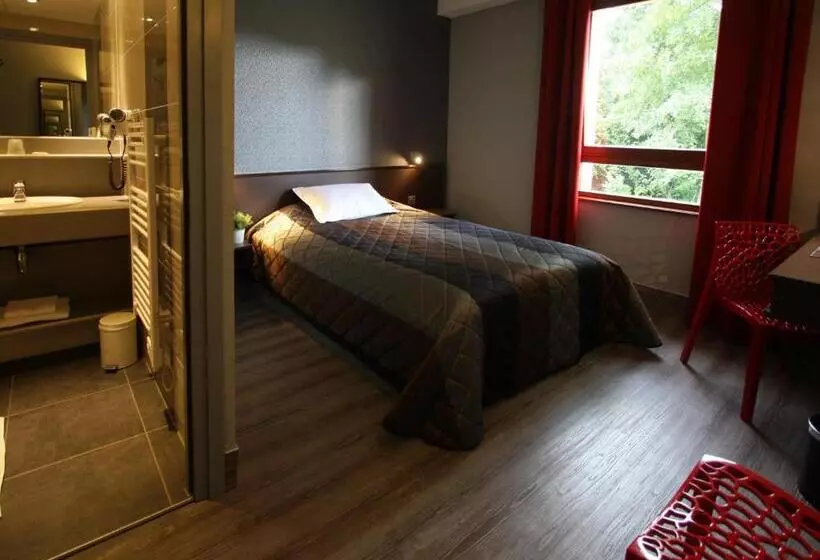 Habitación Estàndard Individual, Restaurant Les Alizes