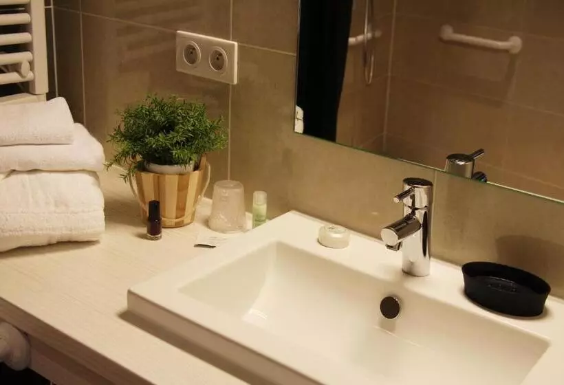 Habitació Deluxe Adaptada per a persones amb mobilitat reduïda, Restaurant Les Alizes