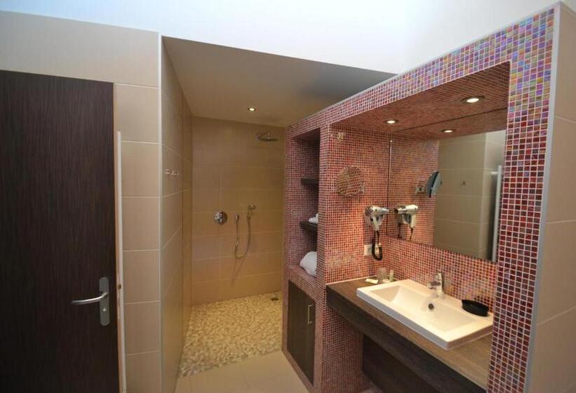 جناح, Restaurant Les Alizes