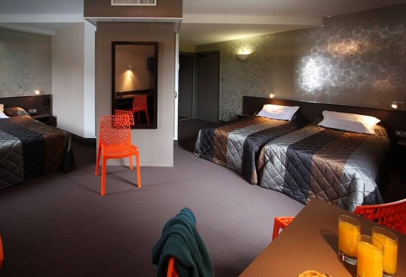 غرفة قياسية رباعية, Restaurant Les Alizes