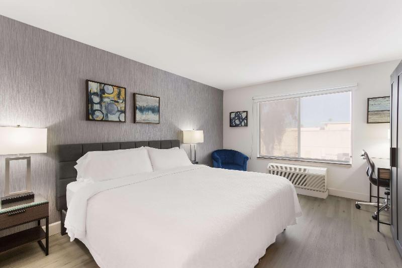 חדר סטנדרט עם מיטת קינג, Revival Scottsdale Studios