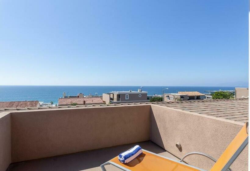 جناح دور أخير, The Sea View Inn At The Beach