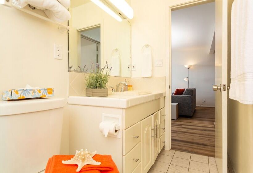 جناح إدارى, The Sea View Inn At The Beach