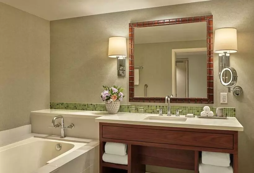 اتاق استاندارد با 2 تخت دوبل, Loews Coronado Bay Resort