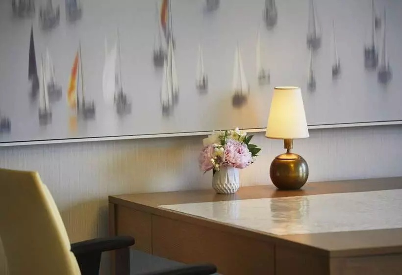 اتاق اکونومی با تخت دوبل, Loews Coronado Bay Resort