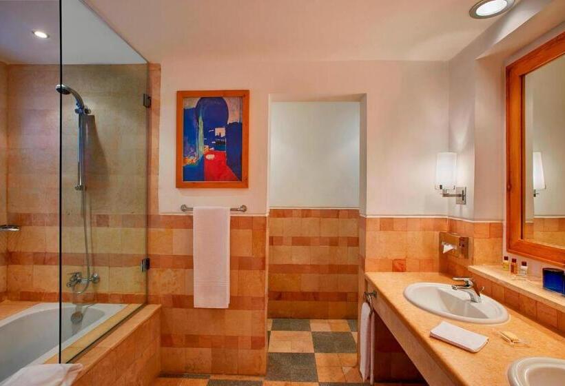 جناح إدارى سرير كينج, Sheraton Miramar Resort El Gouna