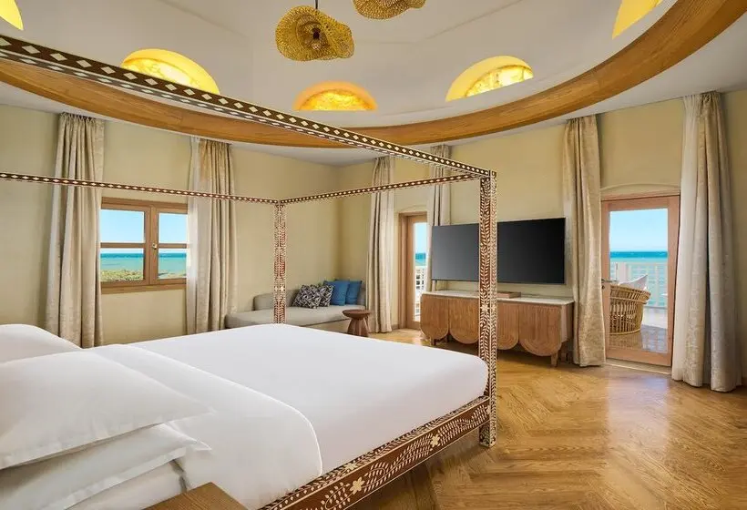 سوئیت ریاست جمهوری سه خوابه, Sheraton Miramar Resort El Gouna