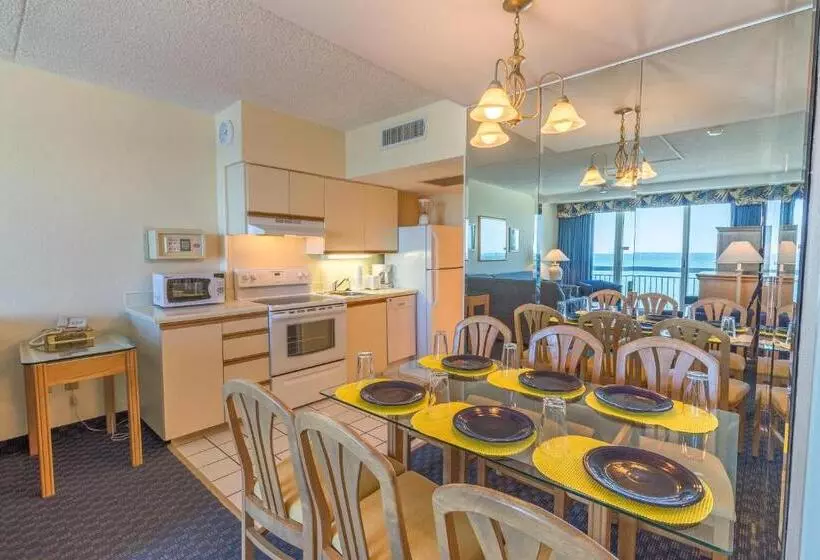 2 Bedroom Apartment, Yachtsman Oceanfront Resort