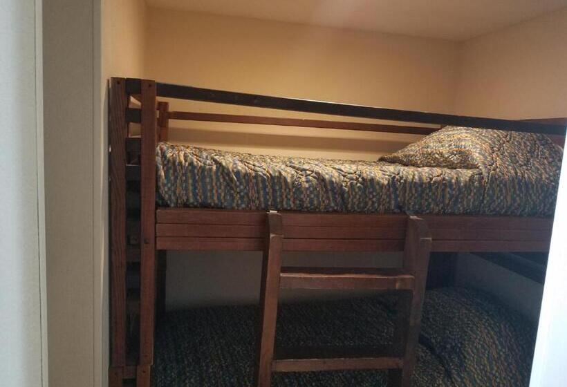 דירת חדר, Yachtsman Oceanfront Resort