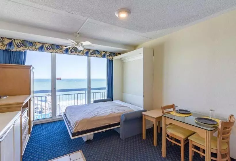 Deluxe Studio, Yachtsman Oceanfront Resort