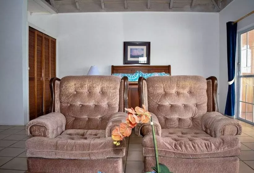 سوییت با چشمانداز دریا, Catamaran Hotel Marina