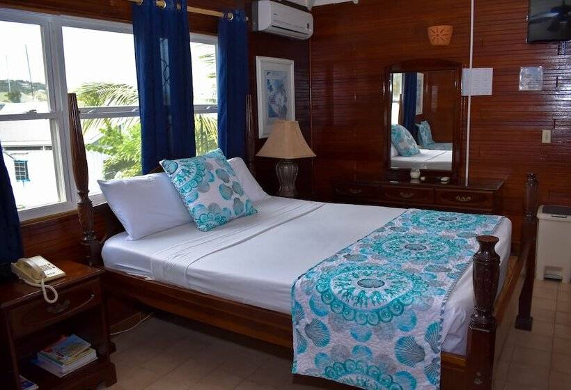 کابین, Catamaran Hotel Marina