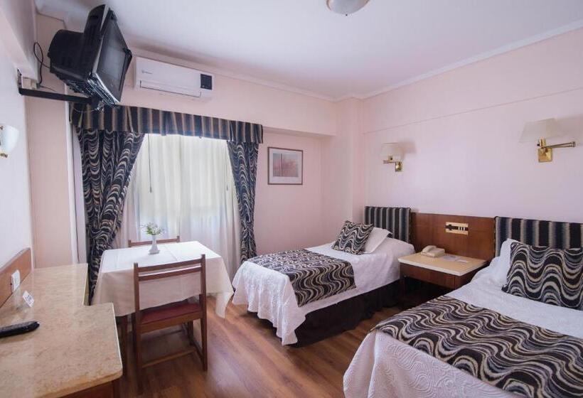 חדר סטנדרט לארבעה, Gran Hotel Continental