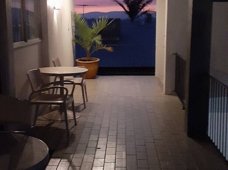 Апартаменты 2 Спальни, Annerley Motor Inn