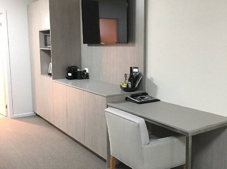 스위트, Argosy Motor Inn