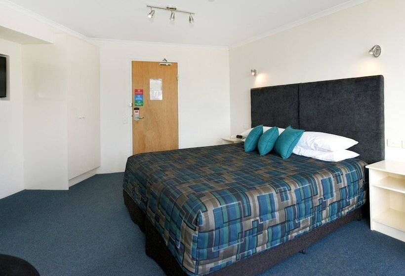 חדר סטנדרט מותאם לאדם עם מוגבלויות, Atlantic Tower Motor Inn