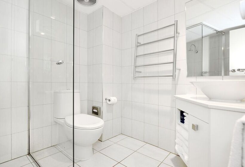 חדר דלוקס, Atlantic Tower Motor Inn