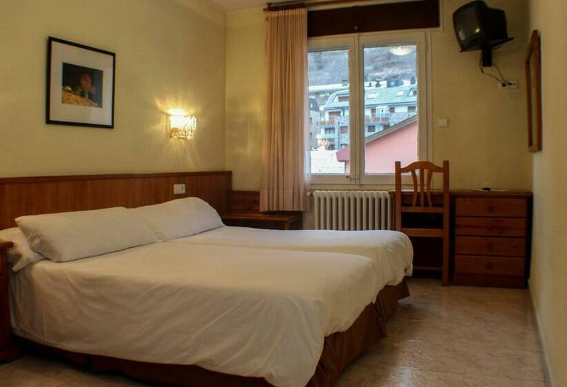 اتاق استاندارد, Evenia Oros